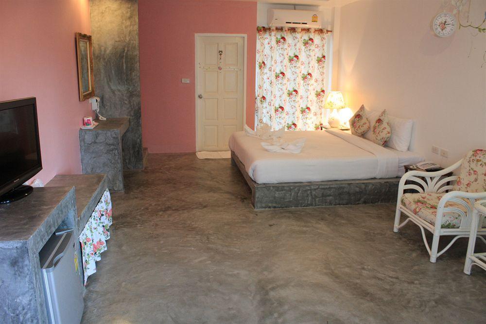 Chic Boutique Hotel Phuket Eksteriør billede