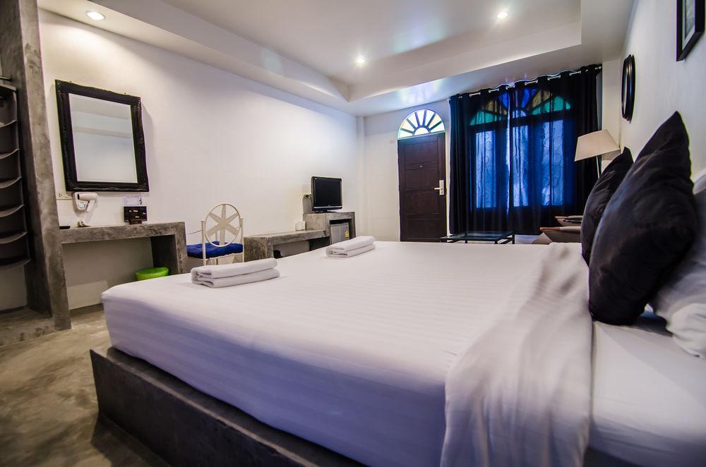 Chic Boutique Hotel Phuket Eksteriør billede