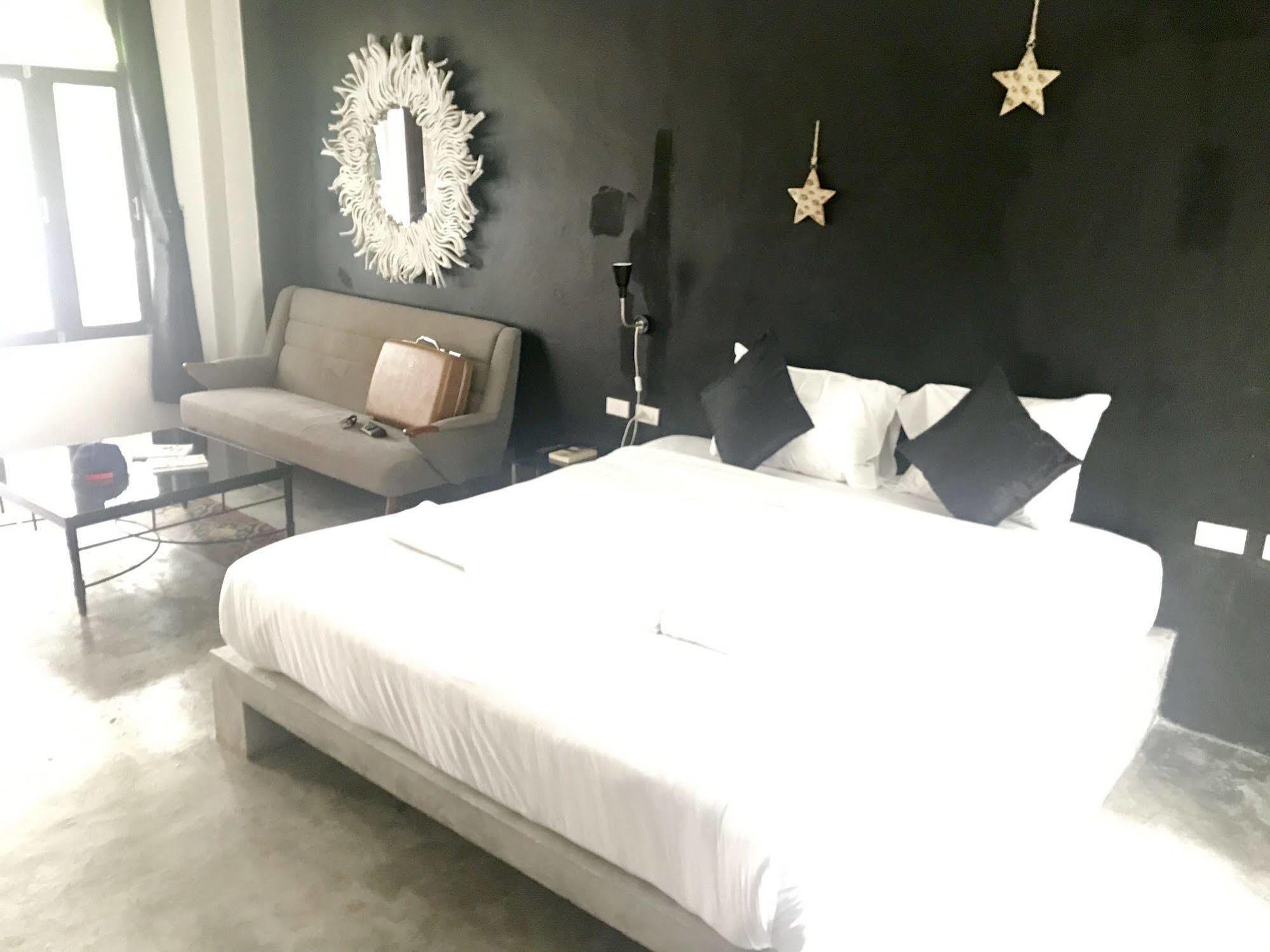 Chic Boutique Hotel Phuket Eksteriør billede